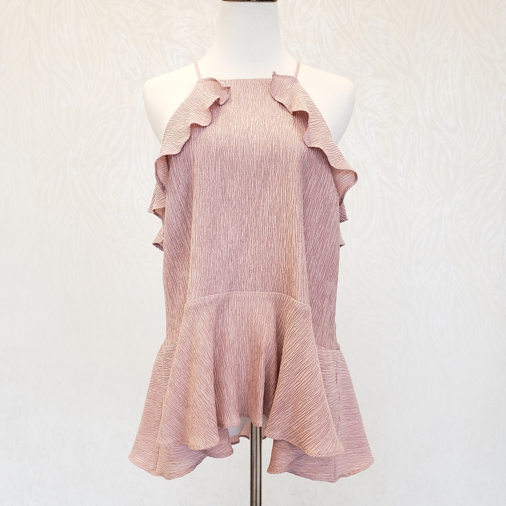 BLUSH PINK TOP WITH RUFFLES.